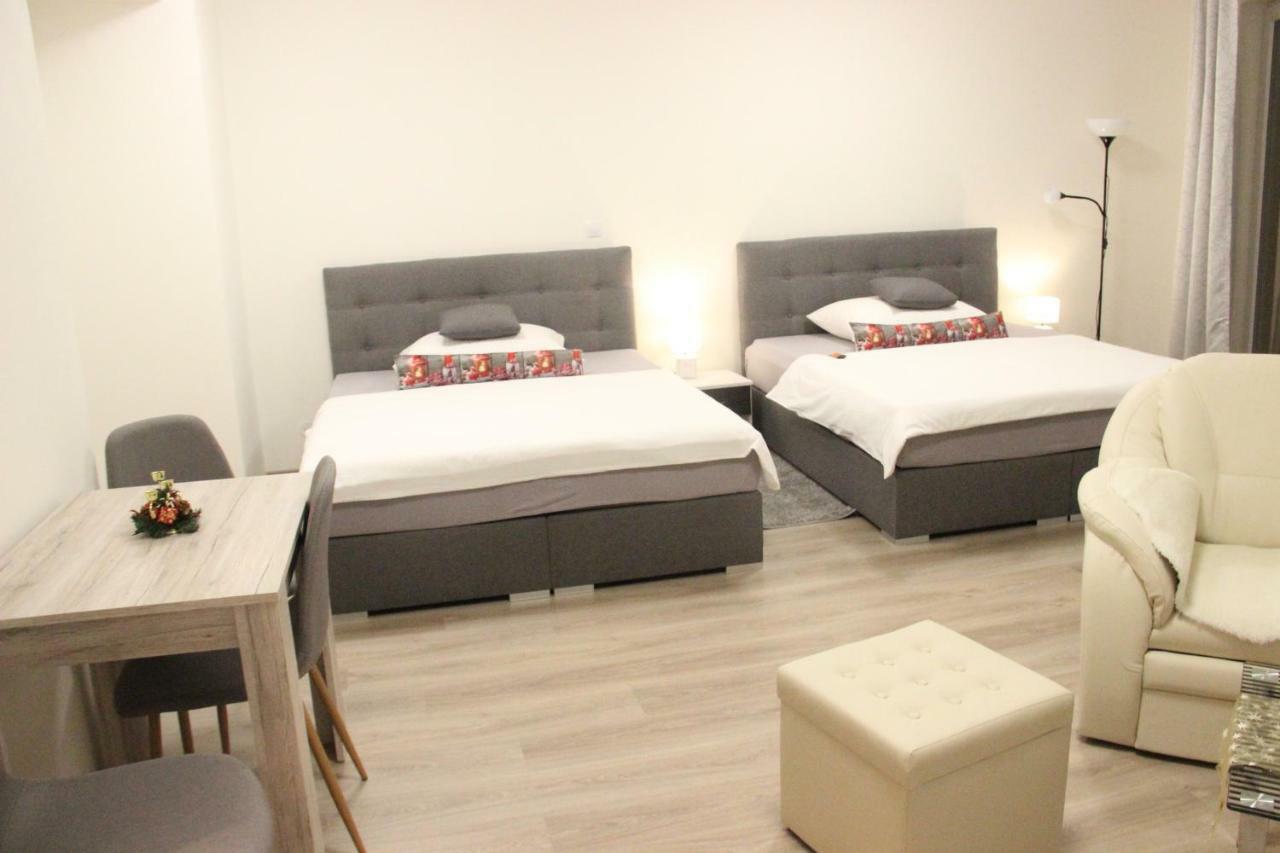 Apartman Praha Appartement Buitenkant foto
